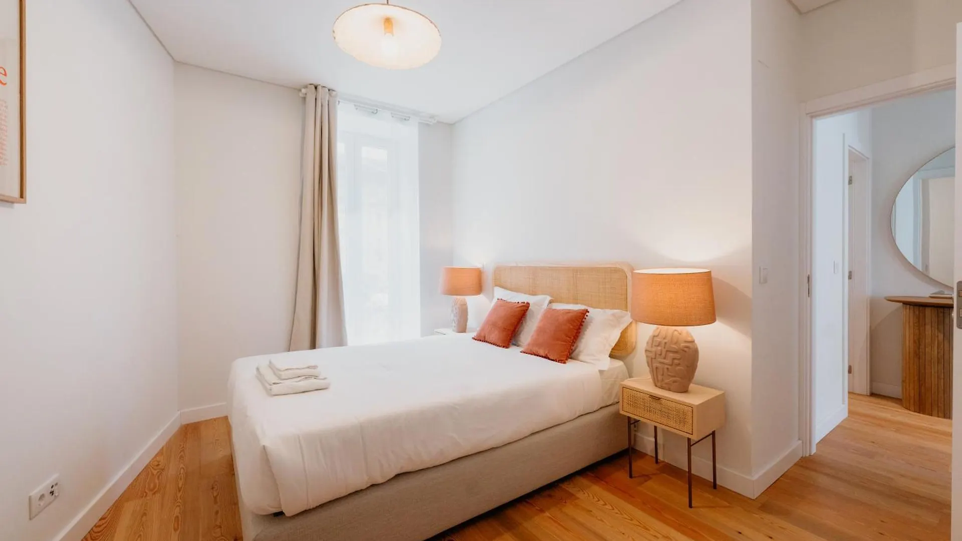 公寓 Mary Orange - No 236 Rc E - Elegant Two-Bedroom Urban Retreat Lisboa