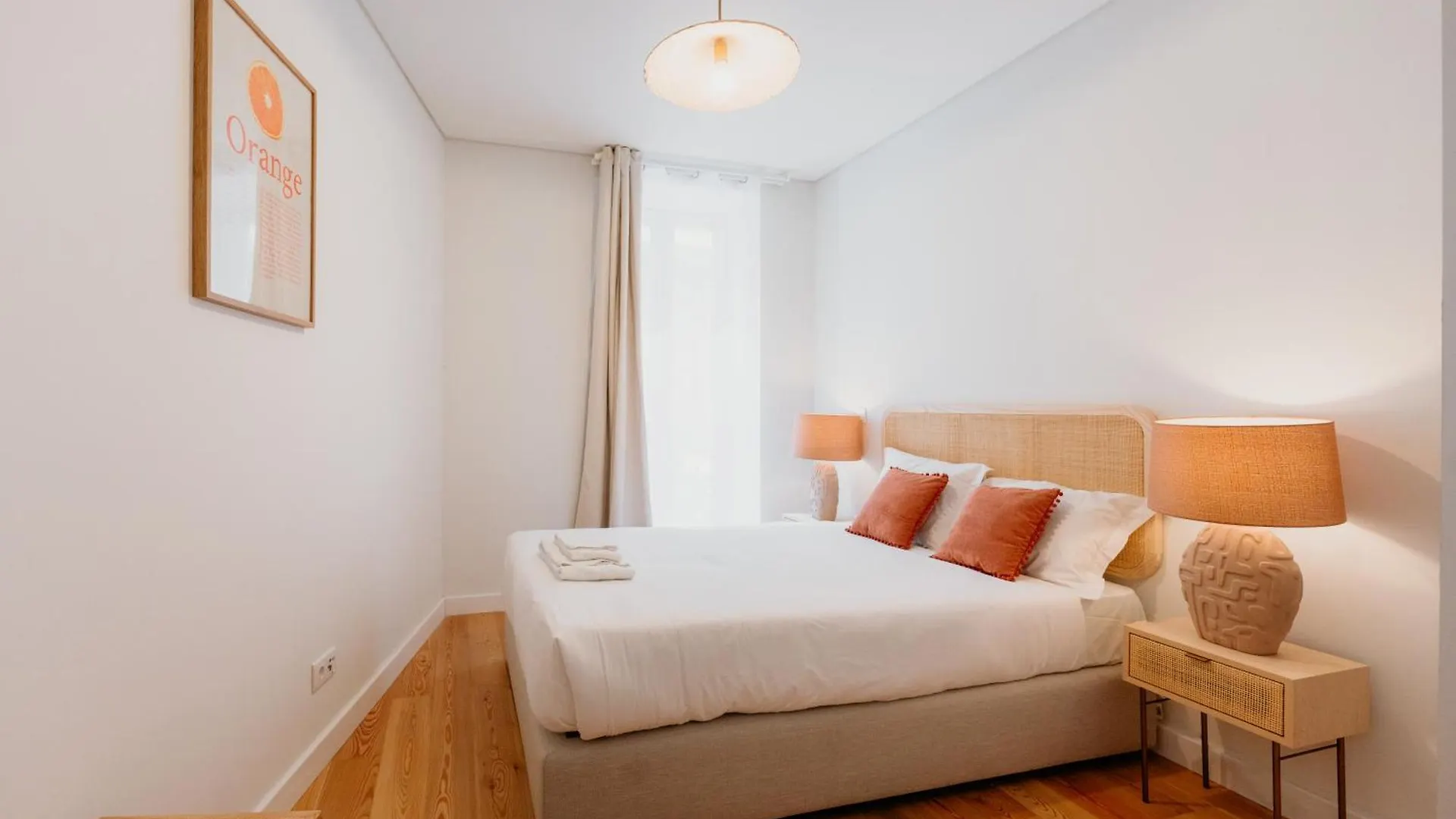 Mary Orange - No 236 Rc E - Elegant Two-Bedroom Urban Retreat Lisboa 葡萄牙