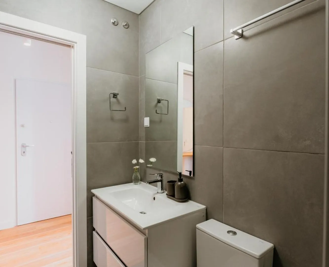 公寓 Mary Orange - No 236 Rc E - Elegant Two-Bedroom Urban Retreat Lisboa